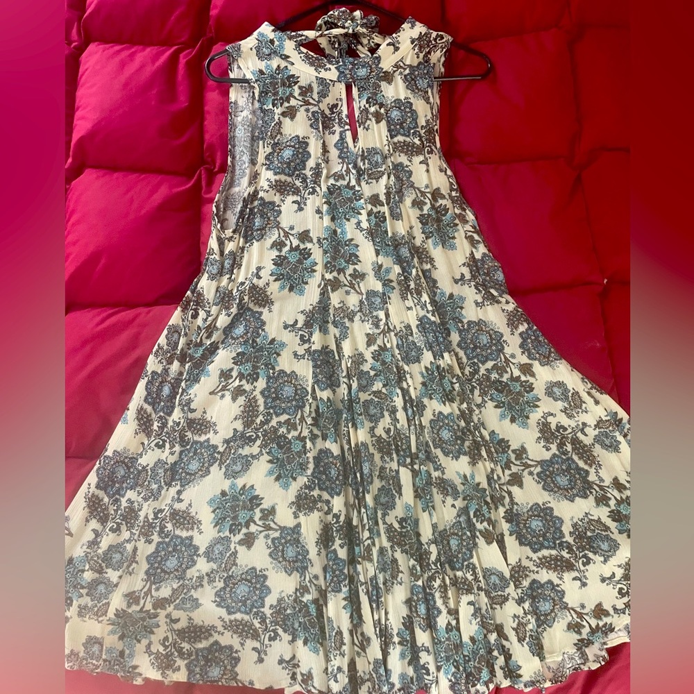 Pretty summer dress from area boutique